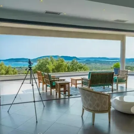 Ferienhaus New Belle Vue, Heated Pool *